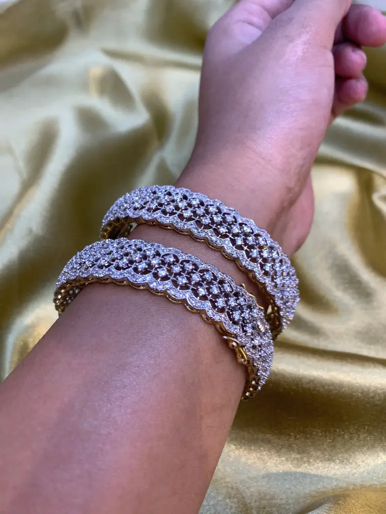 CRYSTAL FLORA BRACELET