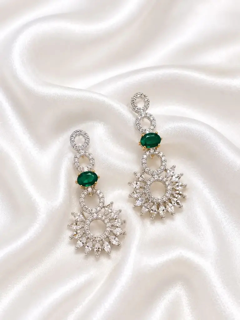 EMERALD GREEN EARRING