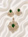 MEGHA RARITY GREEN PENDANT SET